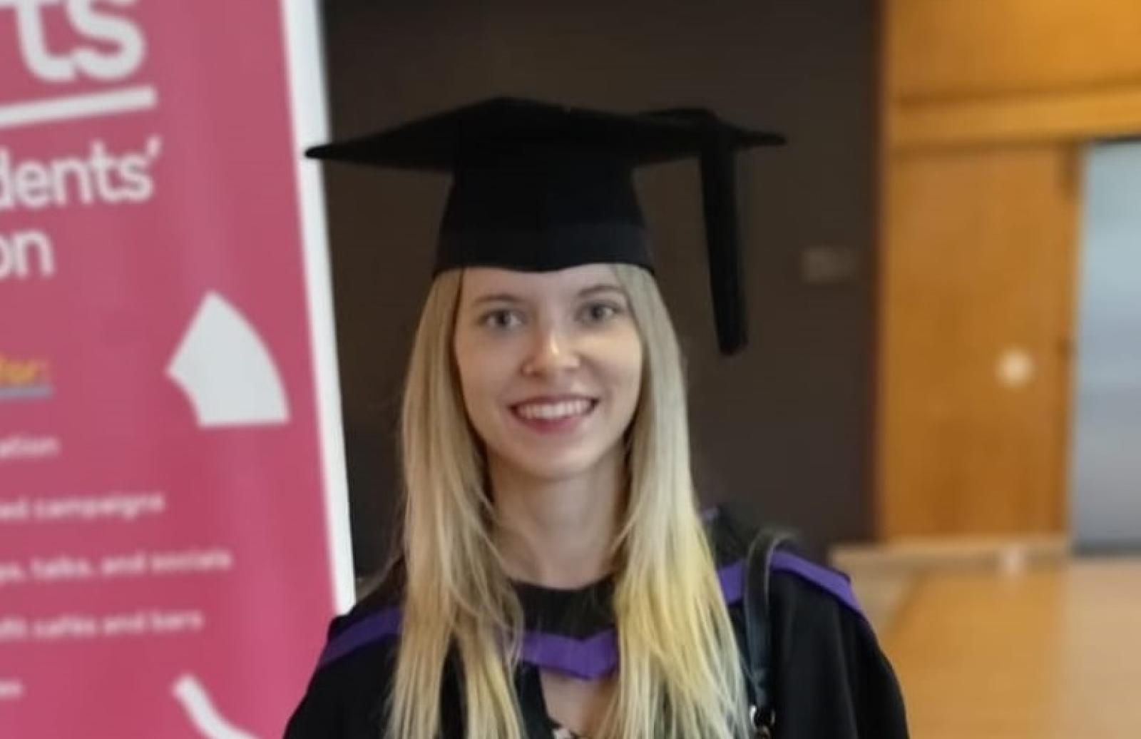 Serena segue i suoi sogni, diventa scenografa a Londra!