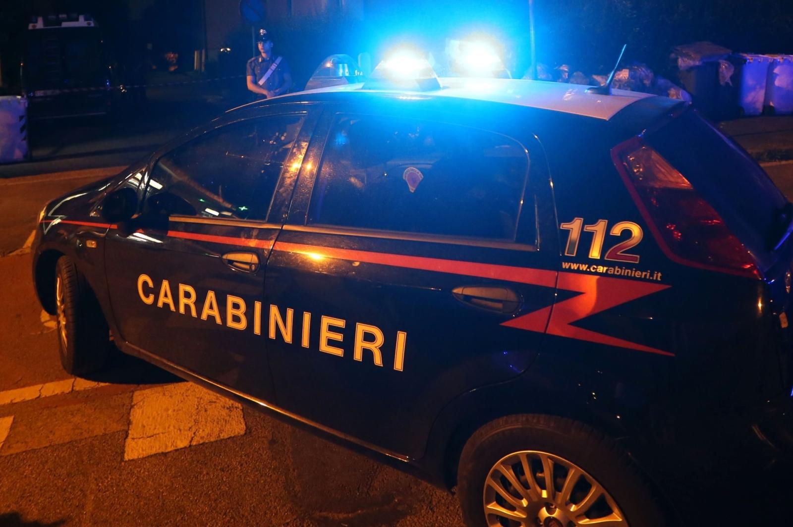 Stop apertura dei bar di notte per limitare risse e violenza