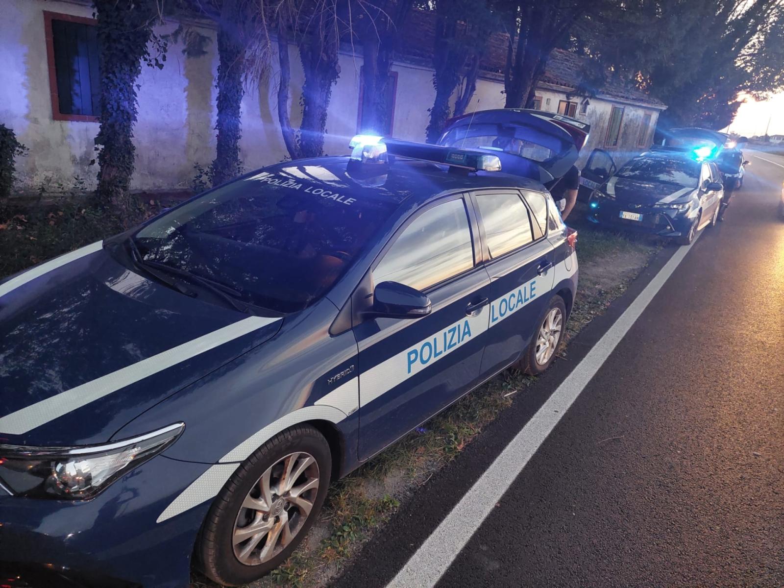 Schianto tra moto e scooter: in due all'ospedale