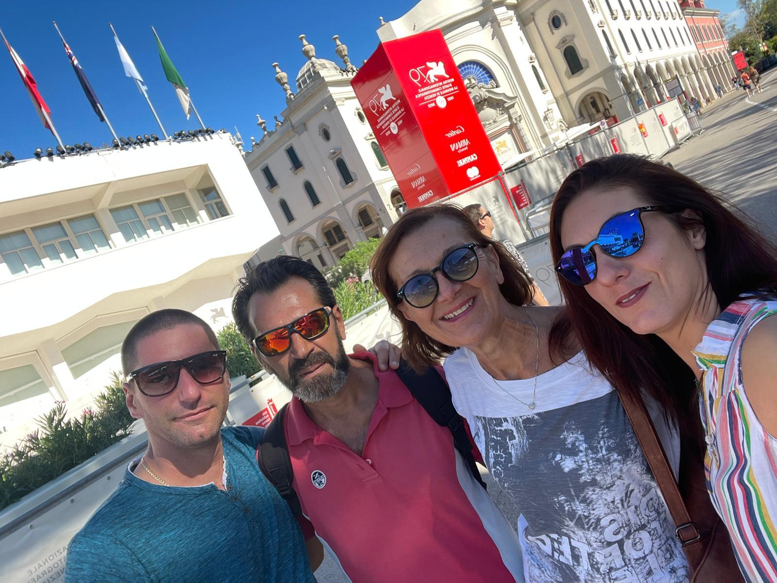 Il mito della chiatta sul Po ha conquistato La Mostra del cinema