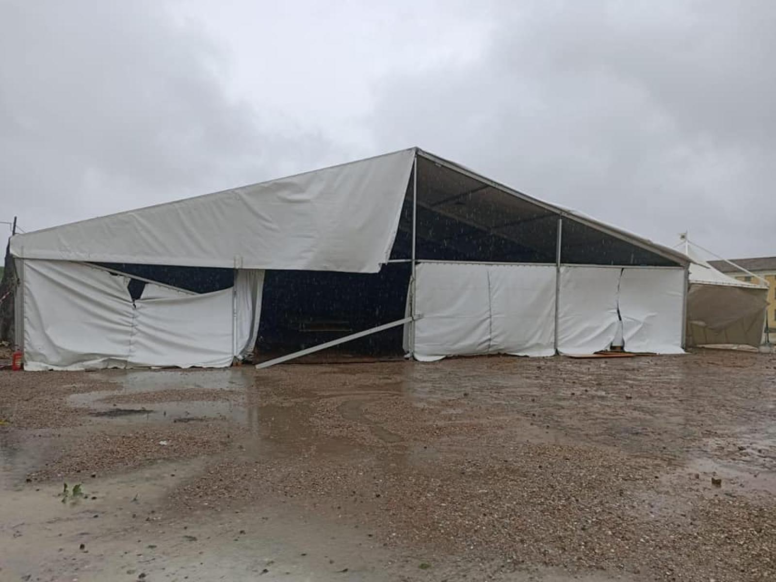 Il maltempo rovina il sabato delle feste