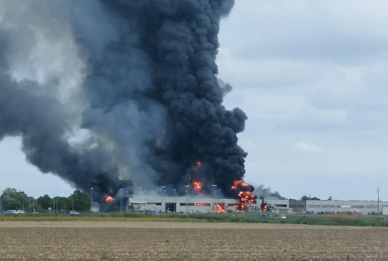 Bottecchia in fiamme, il sindaco: "Sosterremo la prossima riapertura"