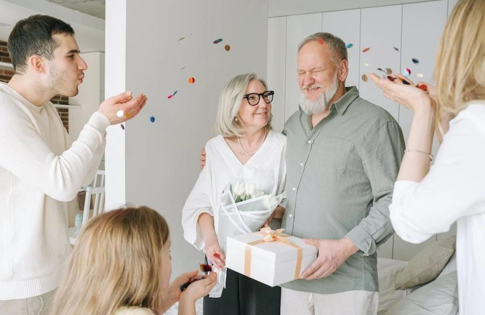 Oggi &egrave; la festa dei nonni: tantissimi auguri!