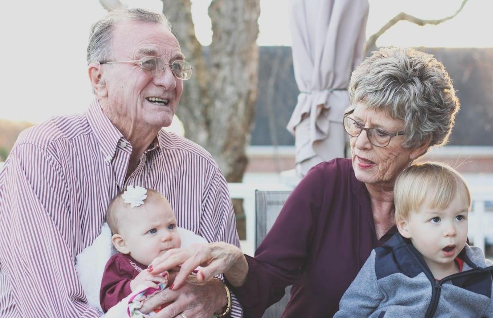 Oggi &egrave; la festa dei nonni: tantissimi auguri!