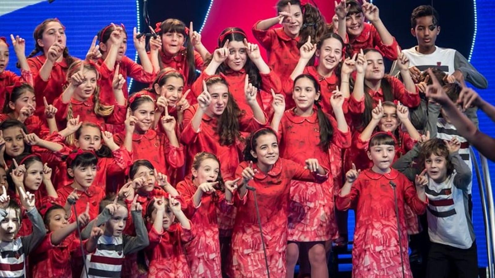 Il coro dello Zecchino d'Oro canta in piazza Vittorio