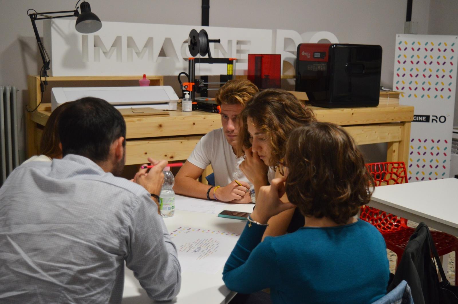 Politiche giovanili in mano ai giovani 