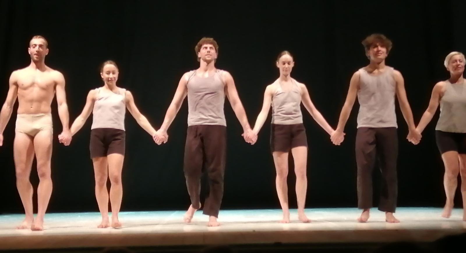 Teatro al completo per il Balletto 