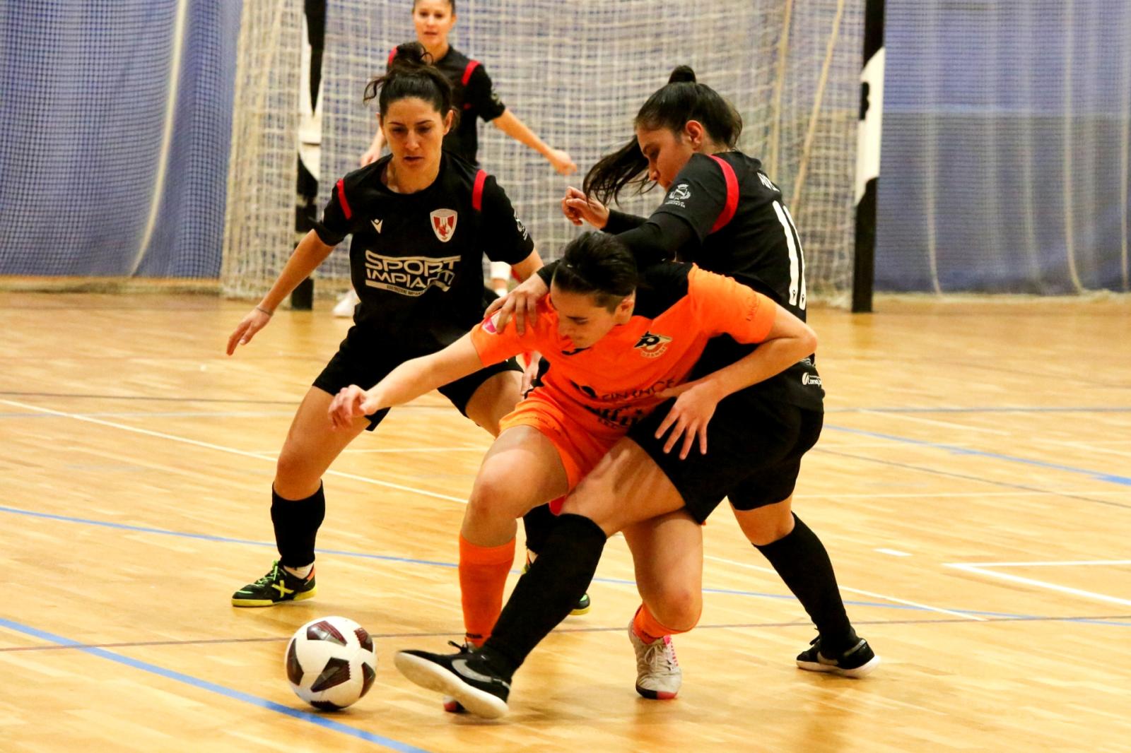 Triplice fischio, le "Orange" si sciolgono