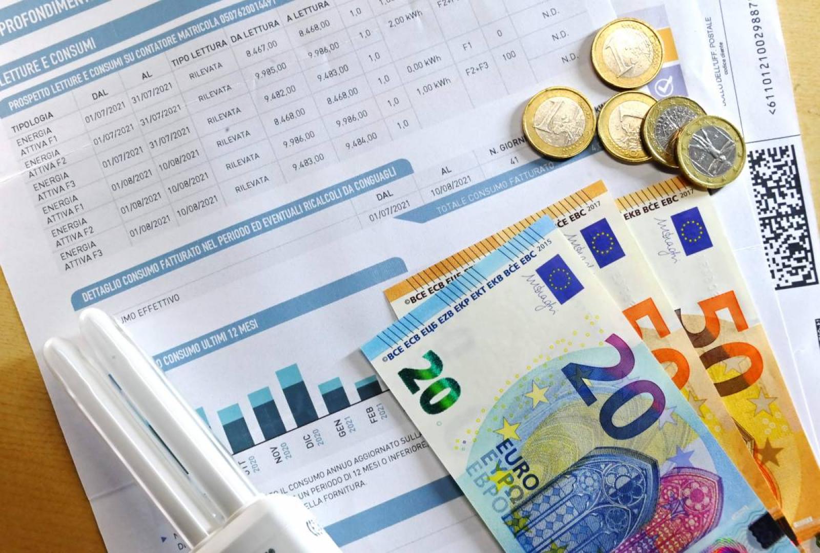 Bollette, il bonus adesso aumenta