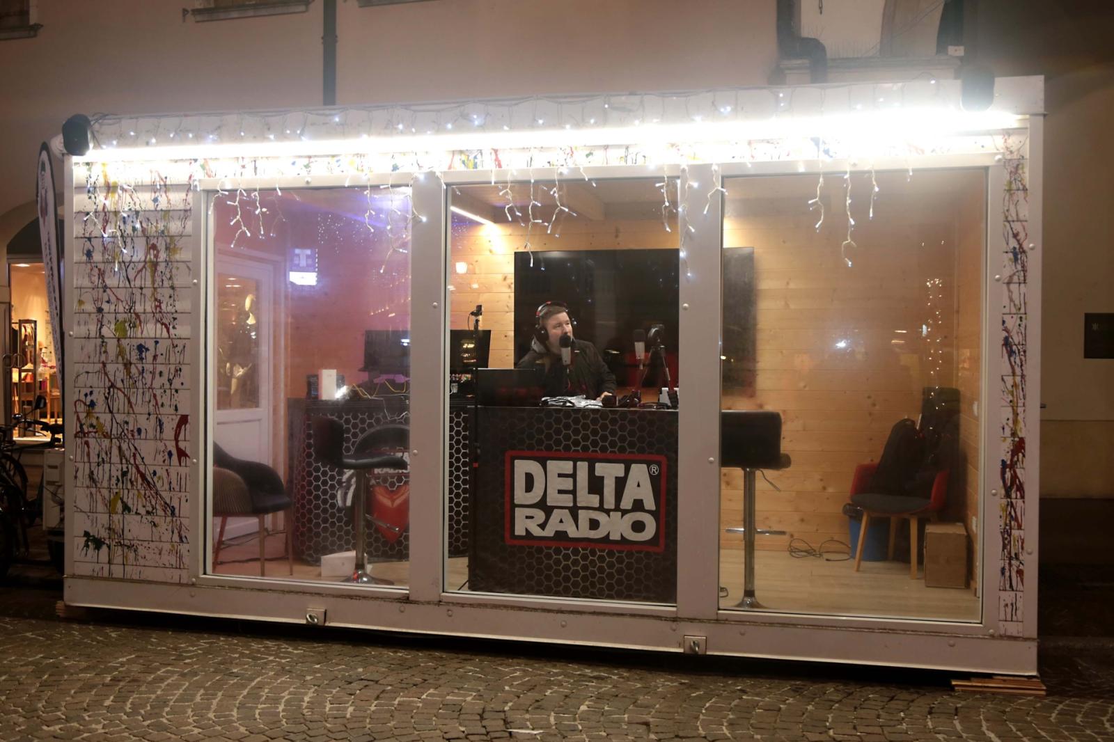 Da oggi un Natale a tutta... Radio