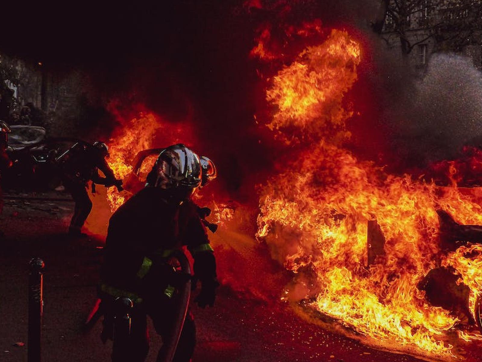 D&agrave; fuoco a un&rsquo;auto per vendetta