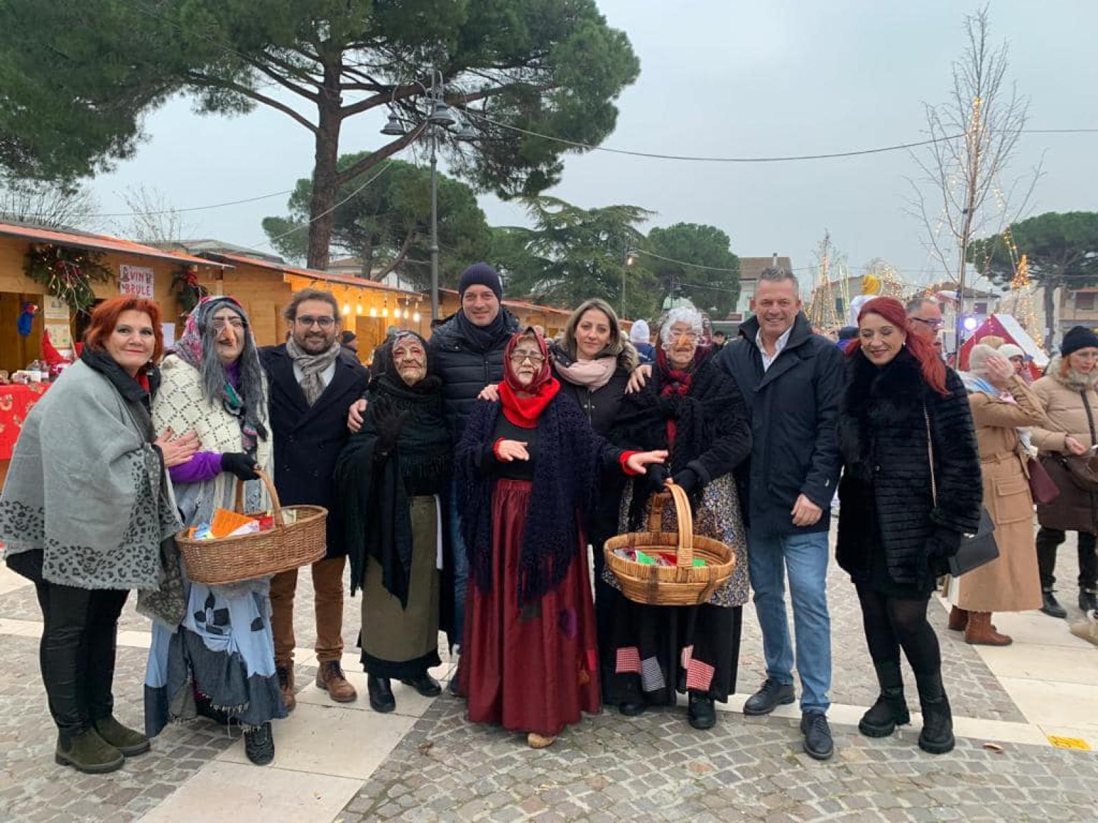 Befane in pista: sfilata nel cuore del paese