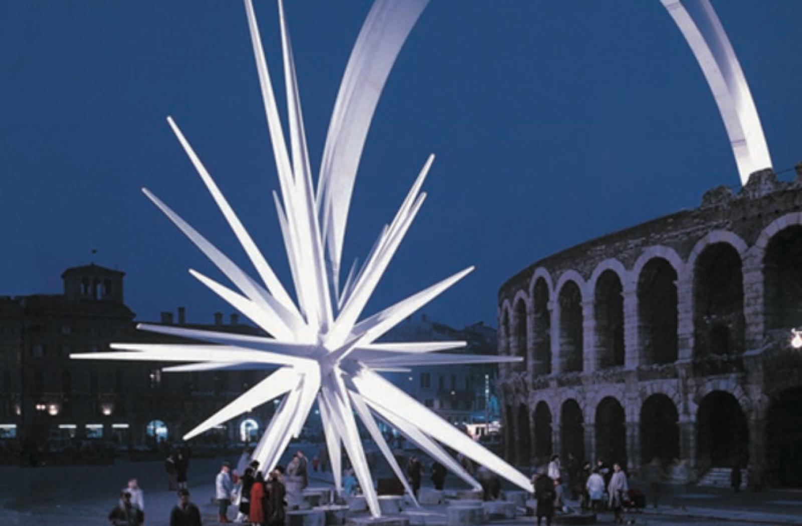 Crolla la cometa, Arena sotto sequestro 