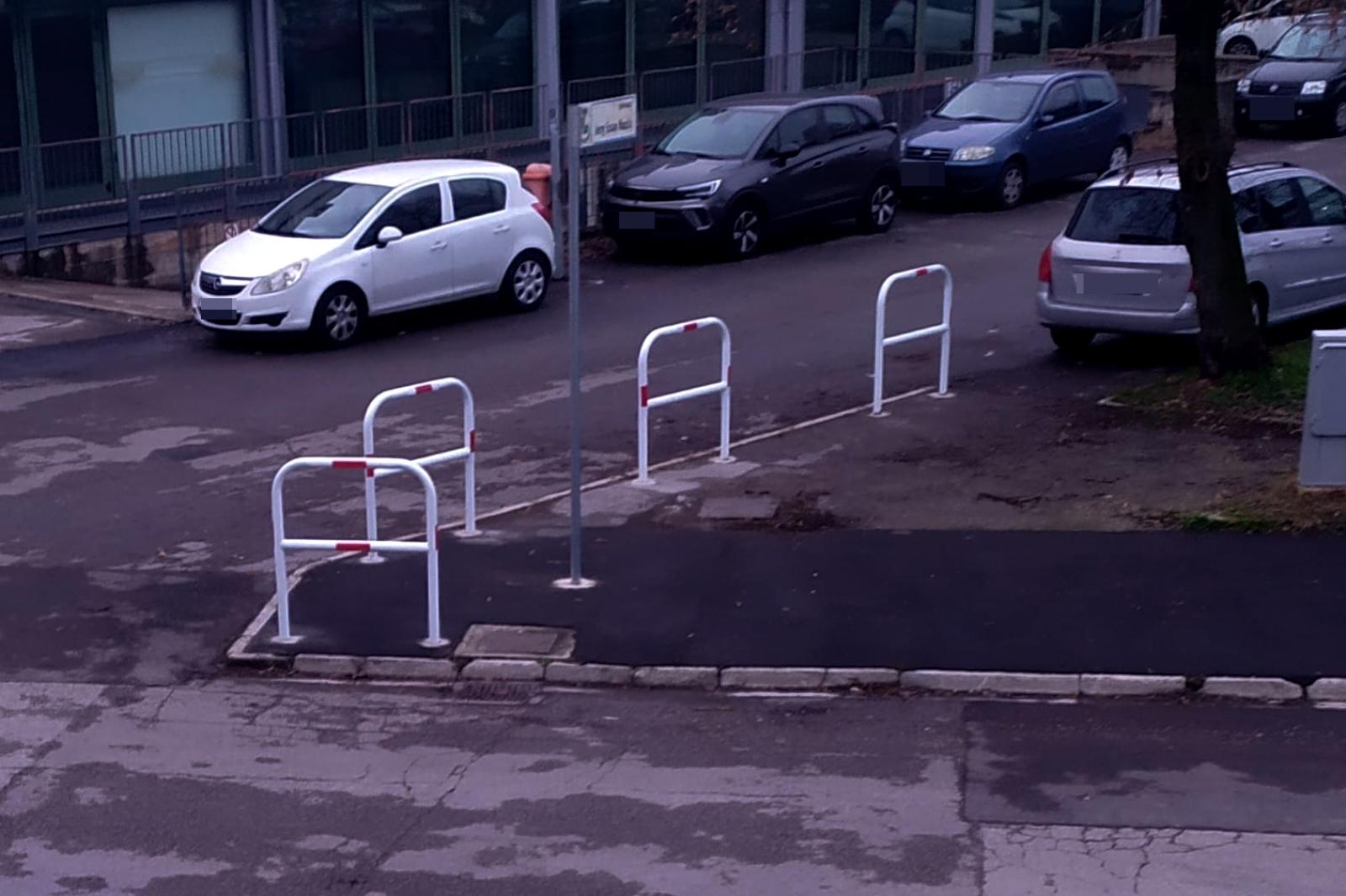 Abbattuto per l'ennesima volta il palo al Cepol