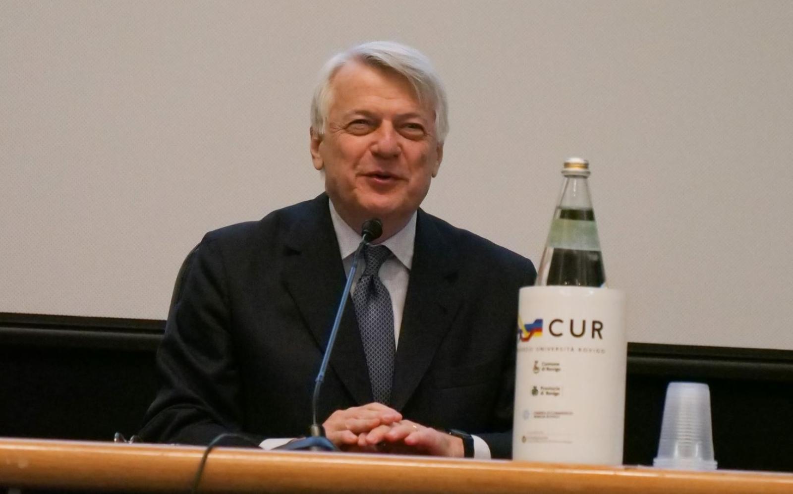 "Fate sentire il vostro dissenso"