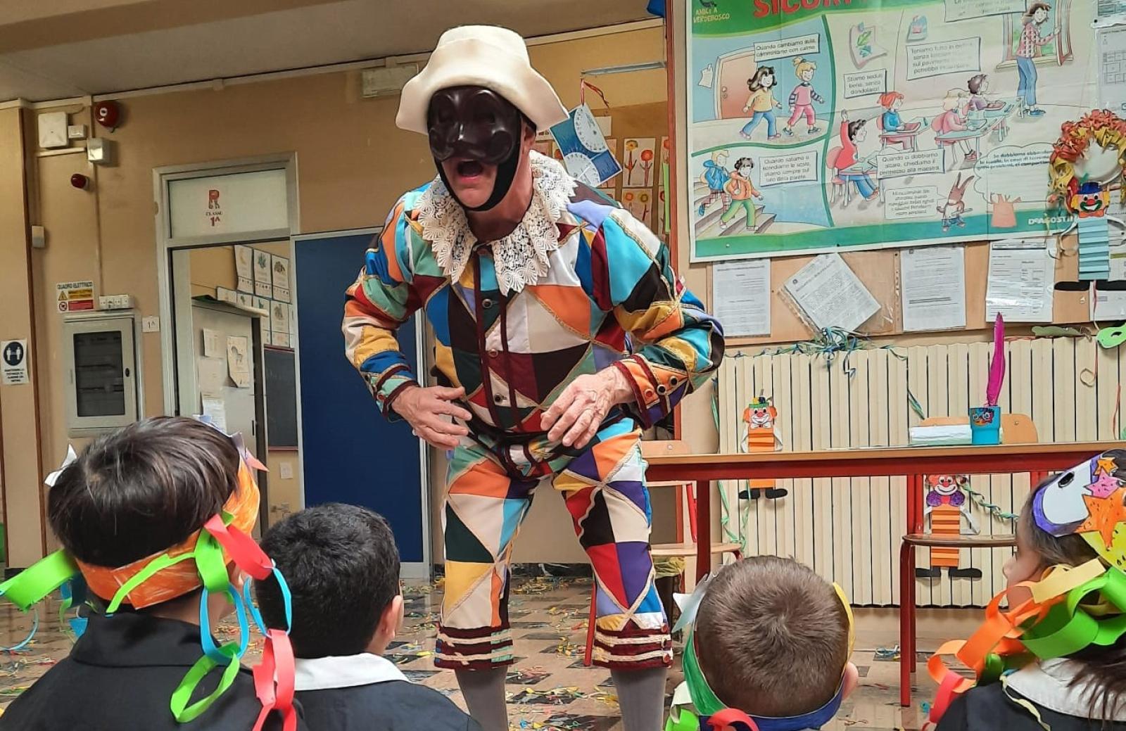 Arlecchino e Pantalone a scuola