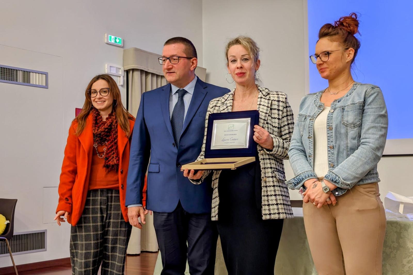 Un grande tour contro il caro bollette