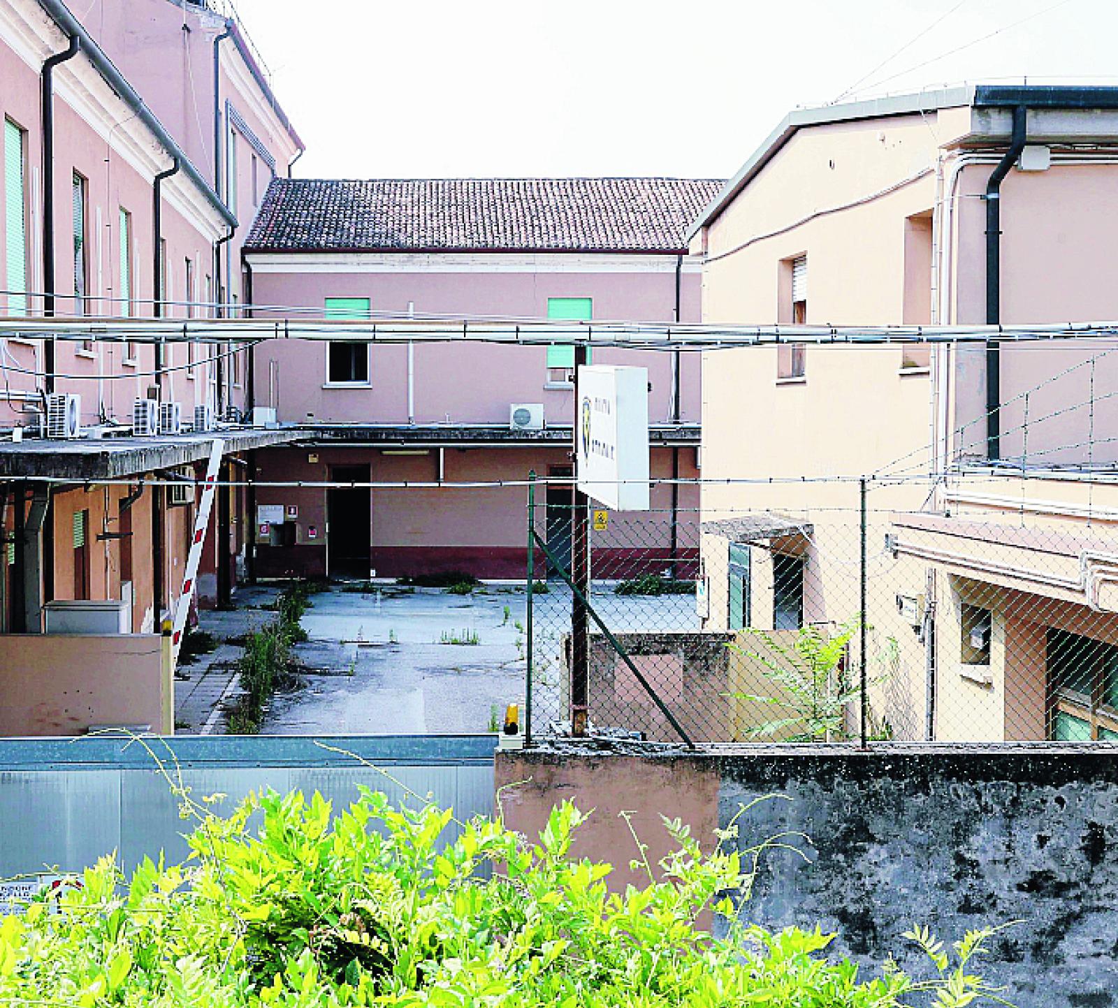 Nuovo tribunale, frenata per un... nome