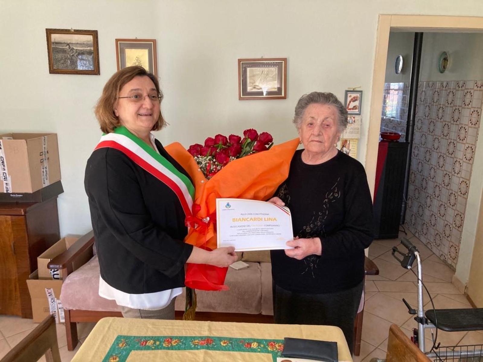 Adesso il paese ha la sua centenaria!