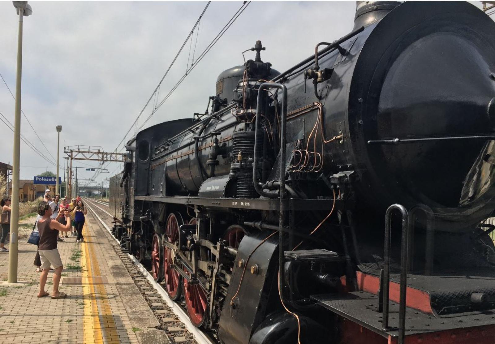 Sul treno a vapore, attraversando tutto il Polesine