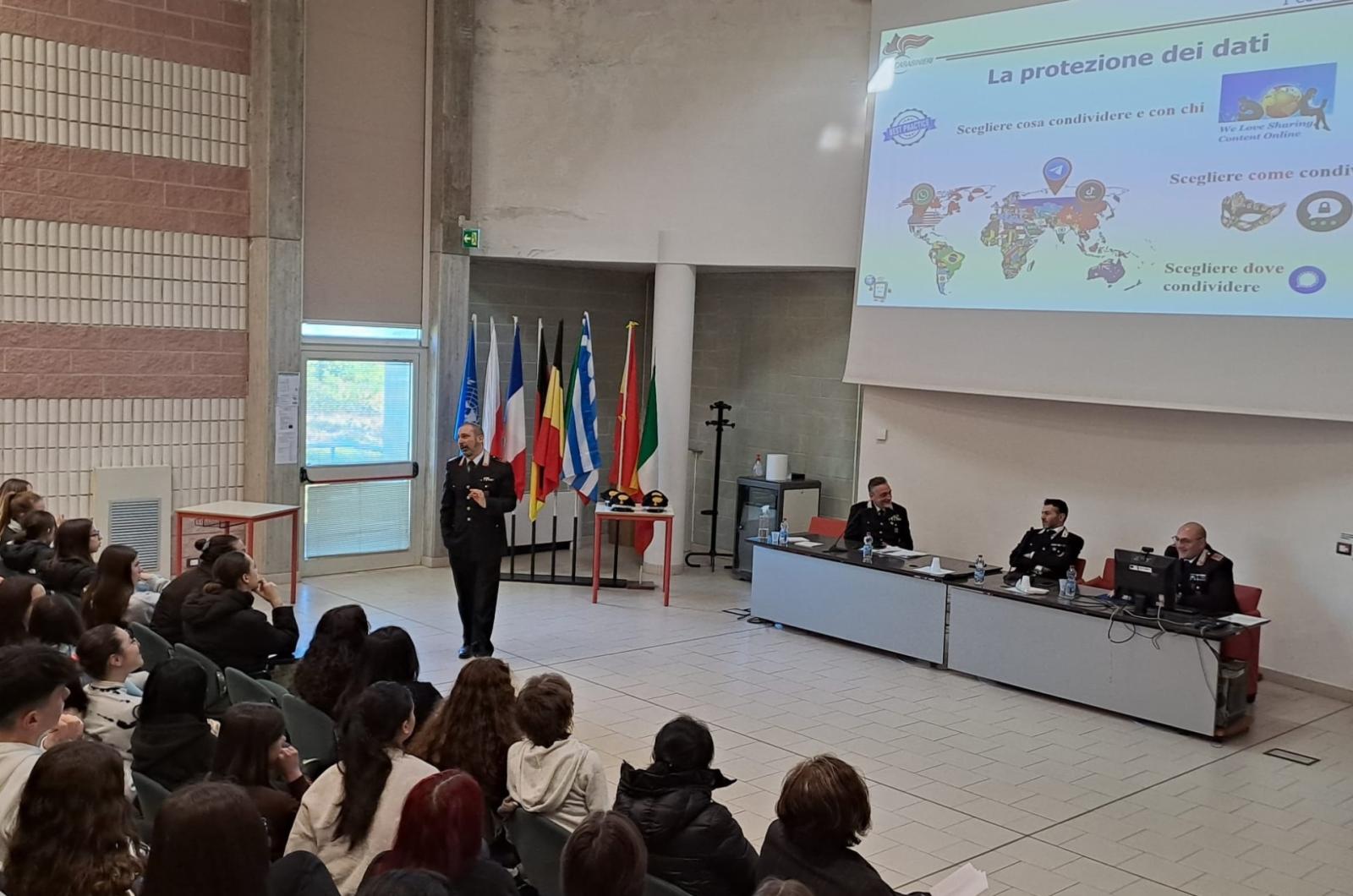 L'Arma incontra gli studenti del Celio Roccati 