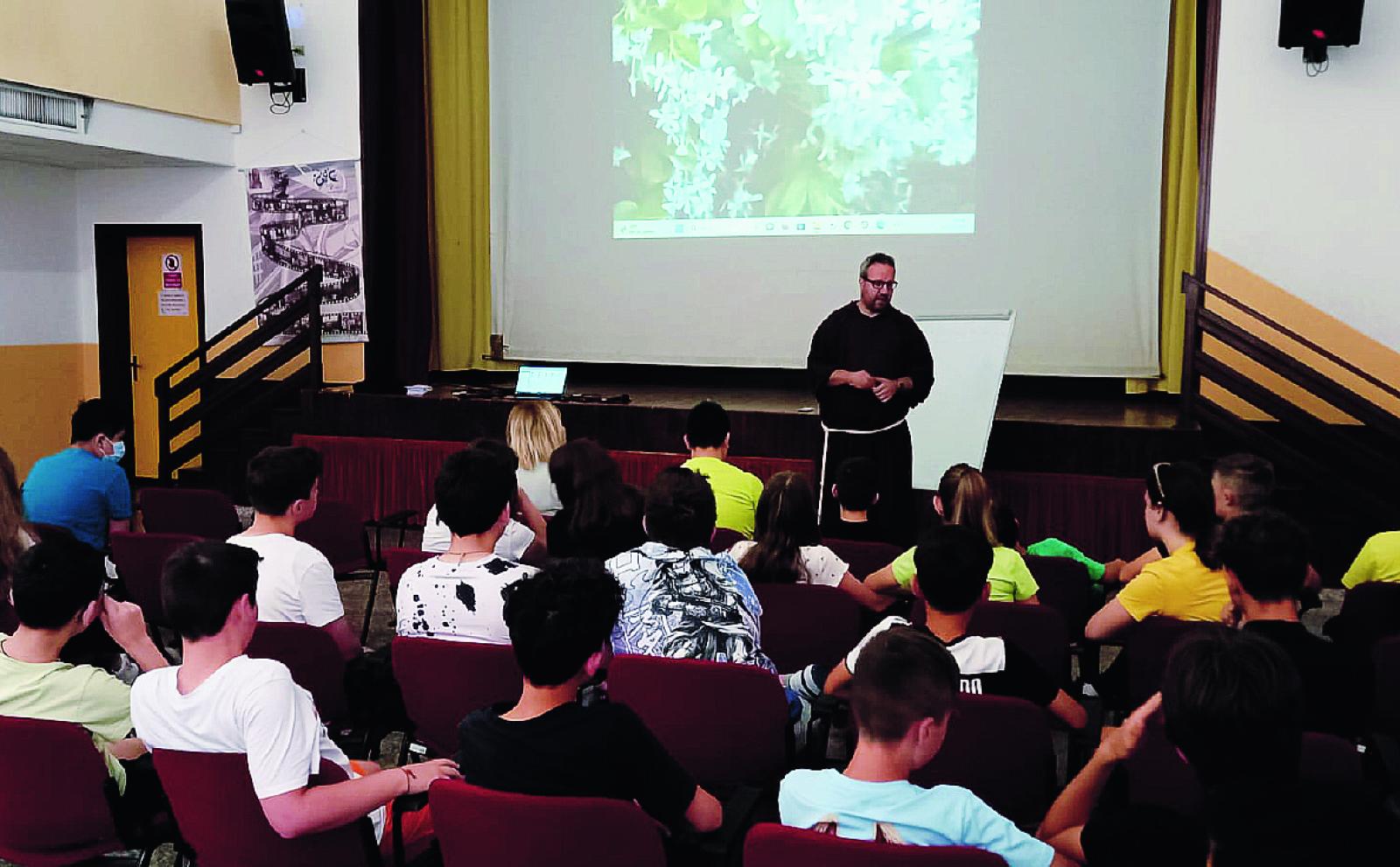 Fra Luca tra i banchi di scuola
