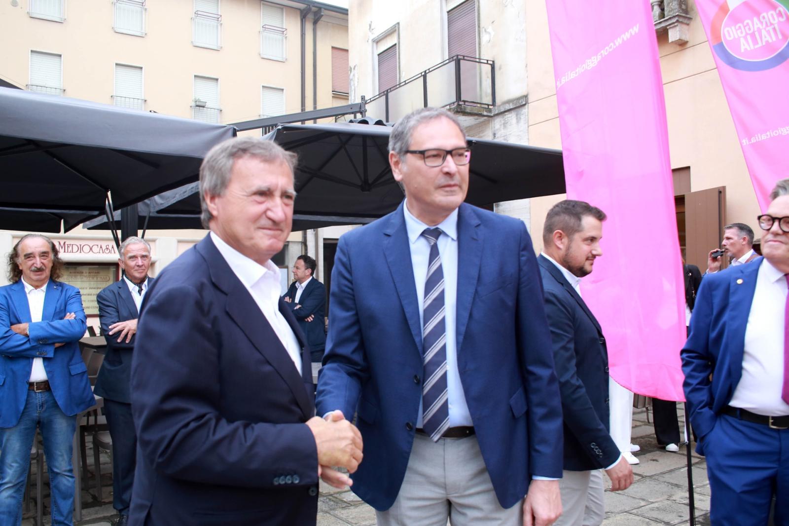 Brugnaro riunisce  Coraggio Italia: "Poche chiacchiere, tanti fatti"