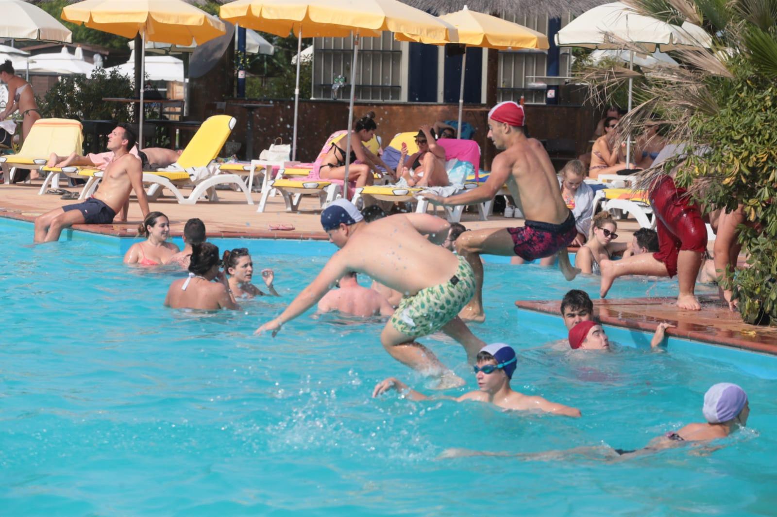 Tutti in piscina a Palazzo Rosso e in diretta su Delta Radio! 