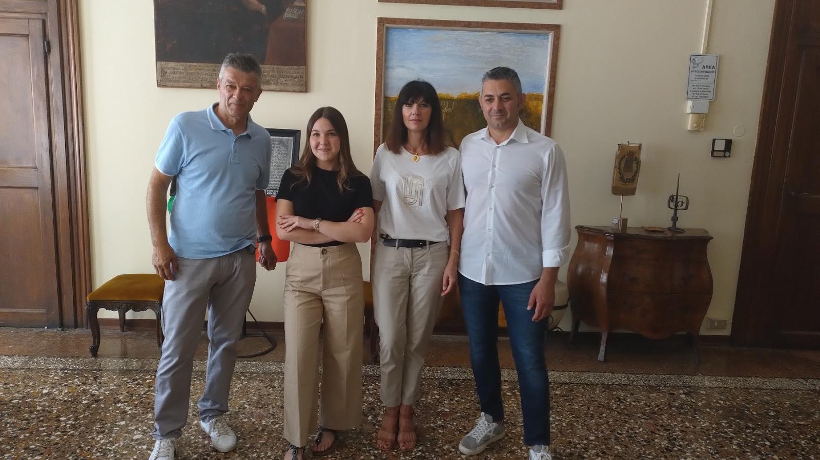 L'assessore compie 19 anni e domani far&agrave; la maturit&agrave;.