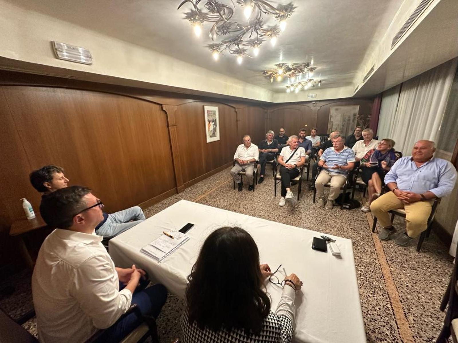 Avanti col tesseramento, nel nome di Silvio