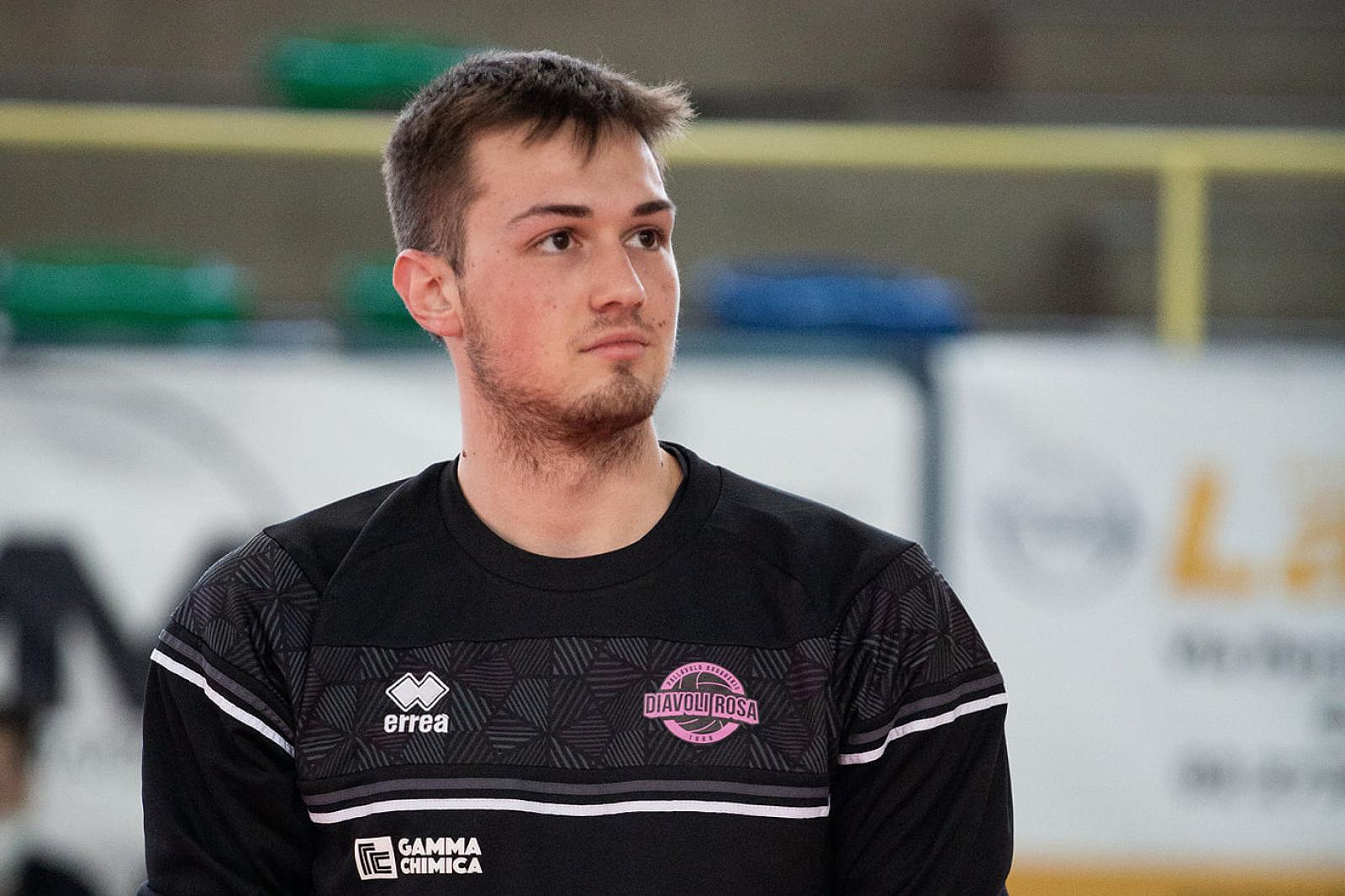 Mattia Eccher &egrave; il nuovo giocatore nerofucsia