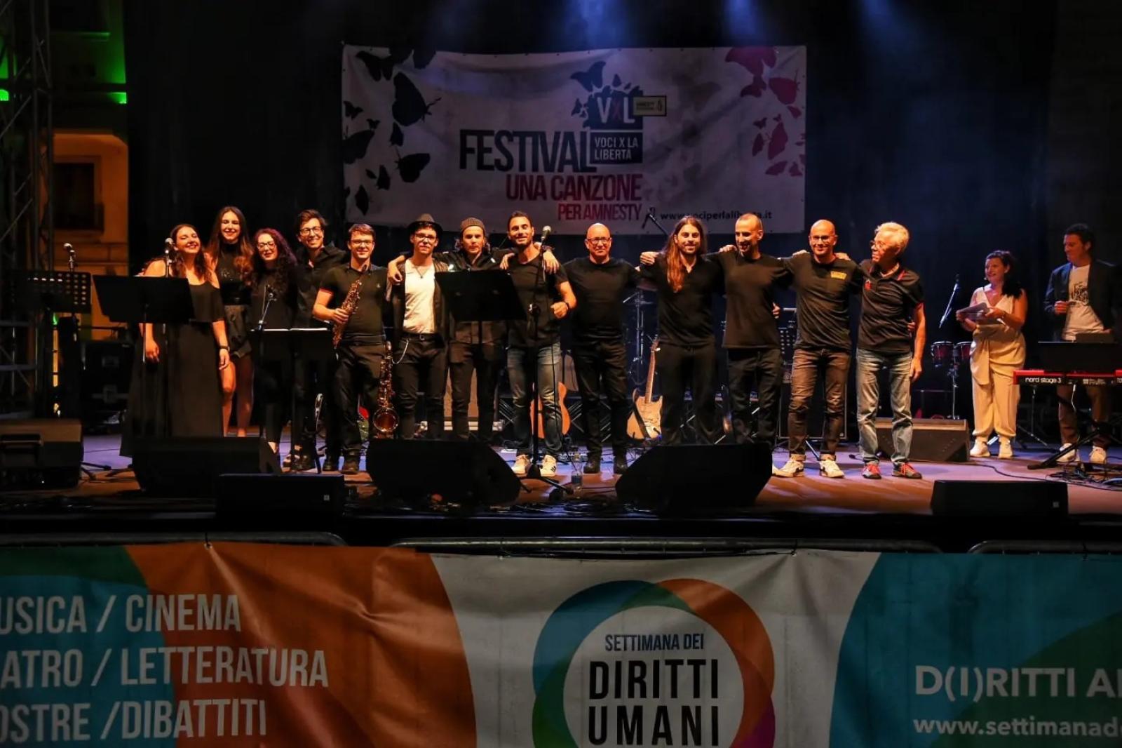 Manuel Agnelli vince il premio Amnesty International Italia 