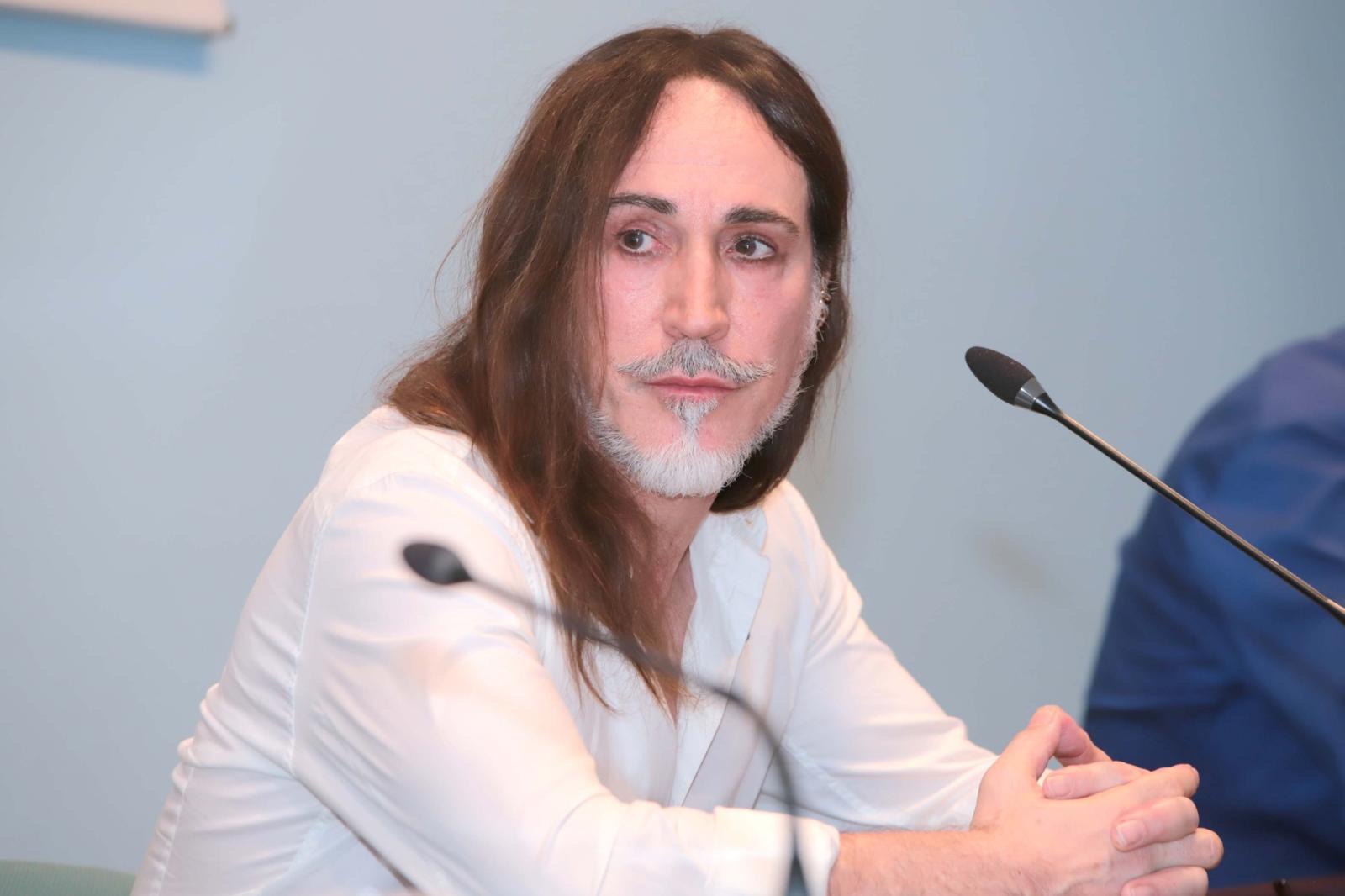 Manuel Agnelli: &ldquo;La guerra non ha ragioni&rdquo;