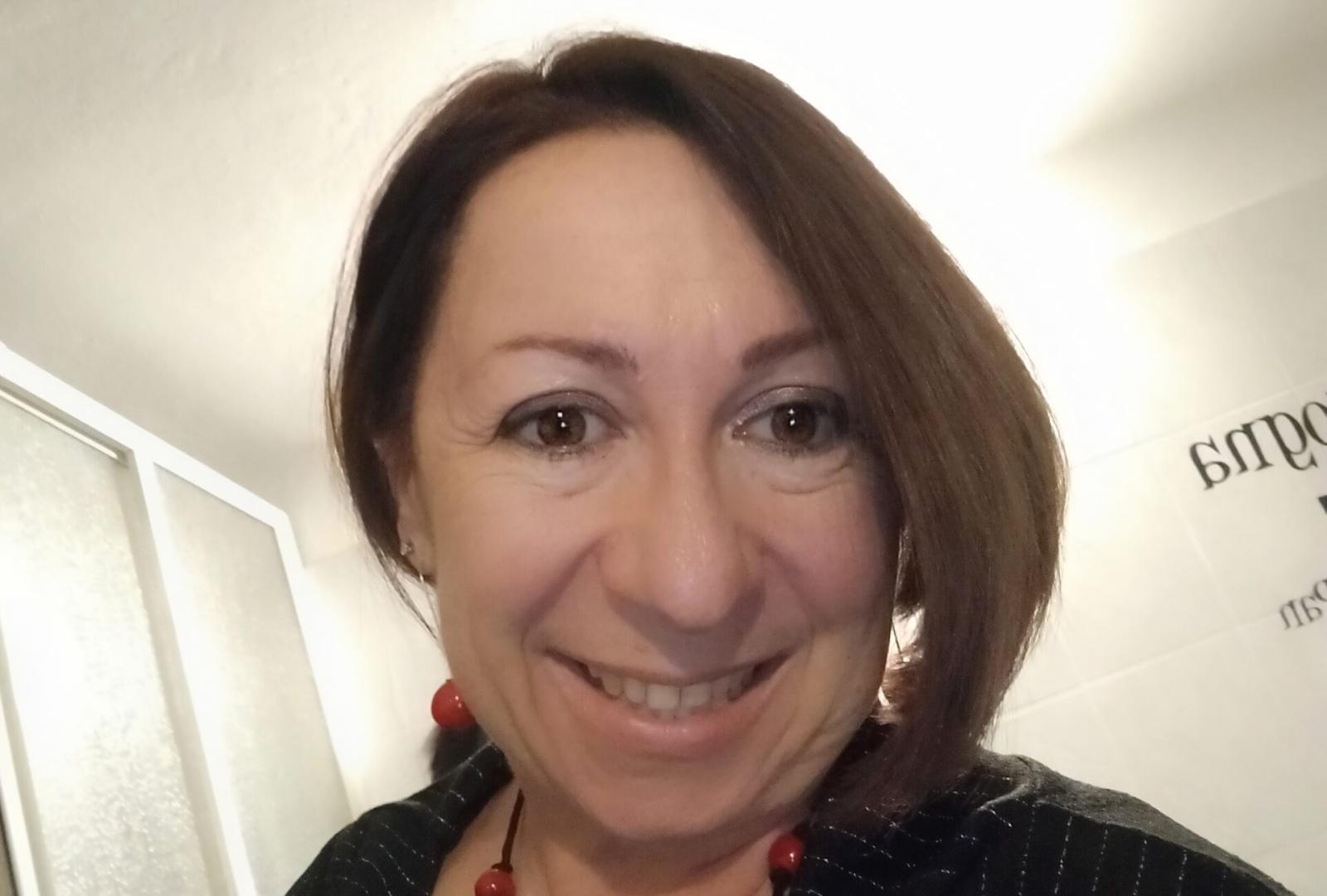 Mamma di tre figli muore a 47 anni