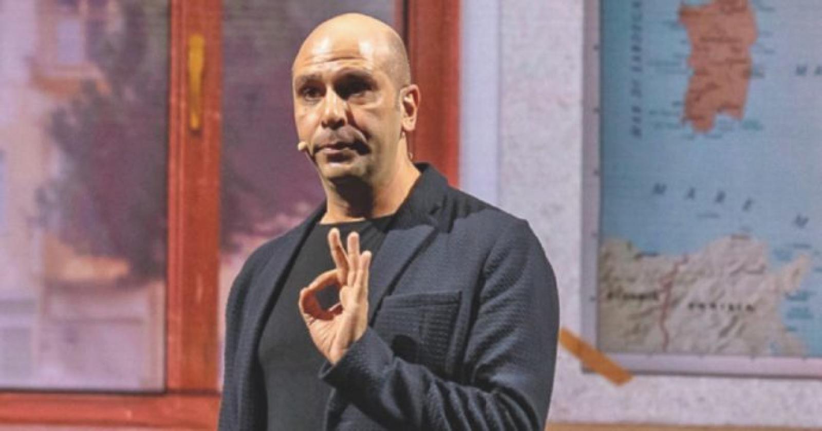 Checco Zalone derubato a Padova prima dello show 