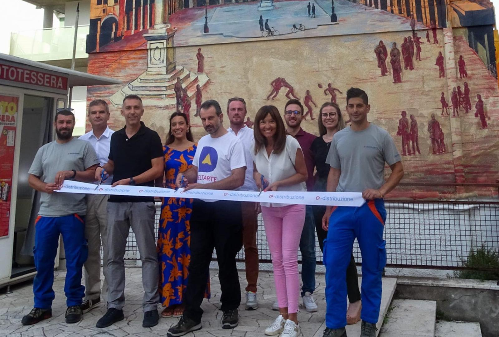 Il nuovo murales che celebra la citt&agrave;