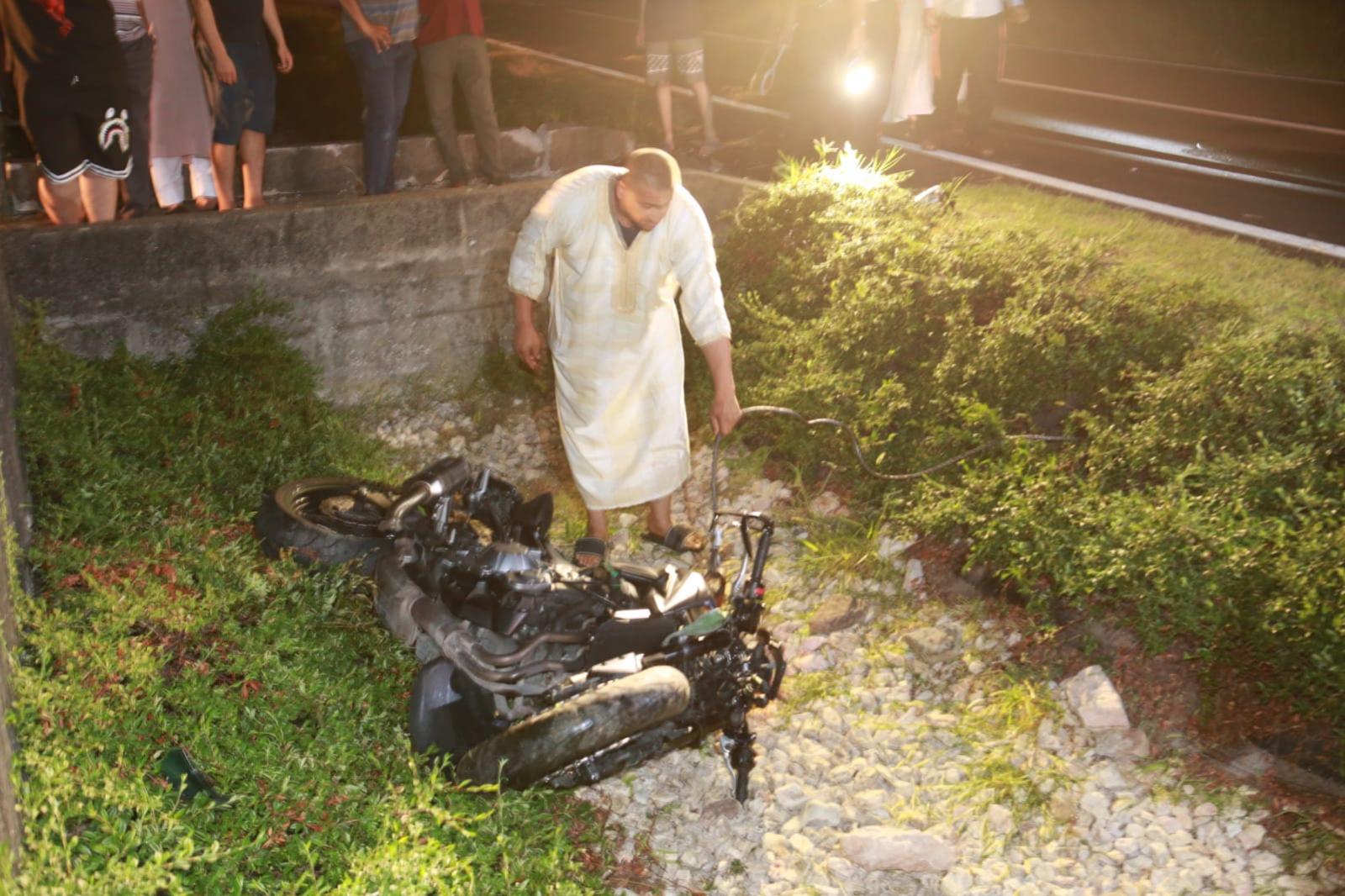 La comunit&agrave; saluta ad Adnan