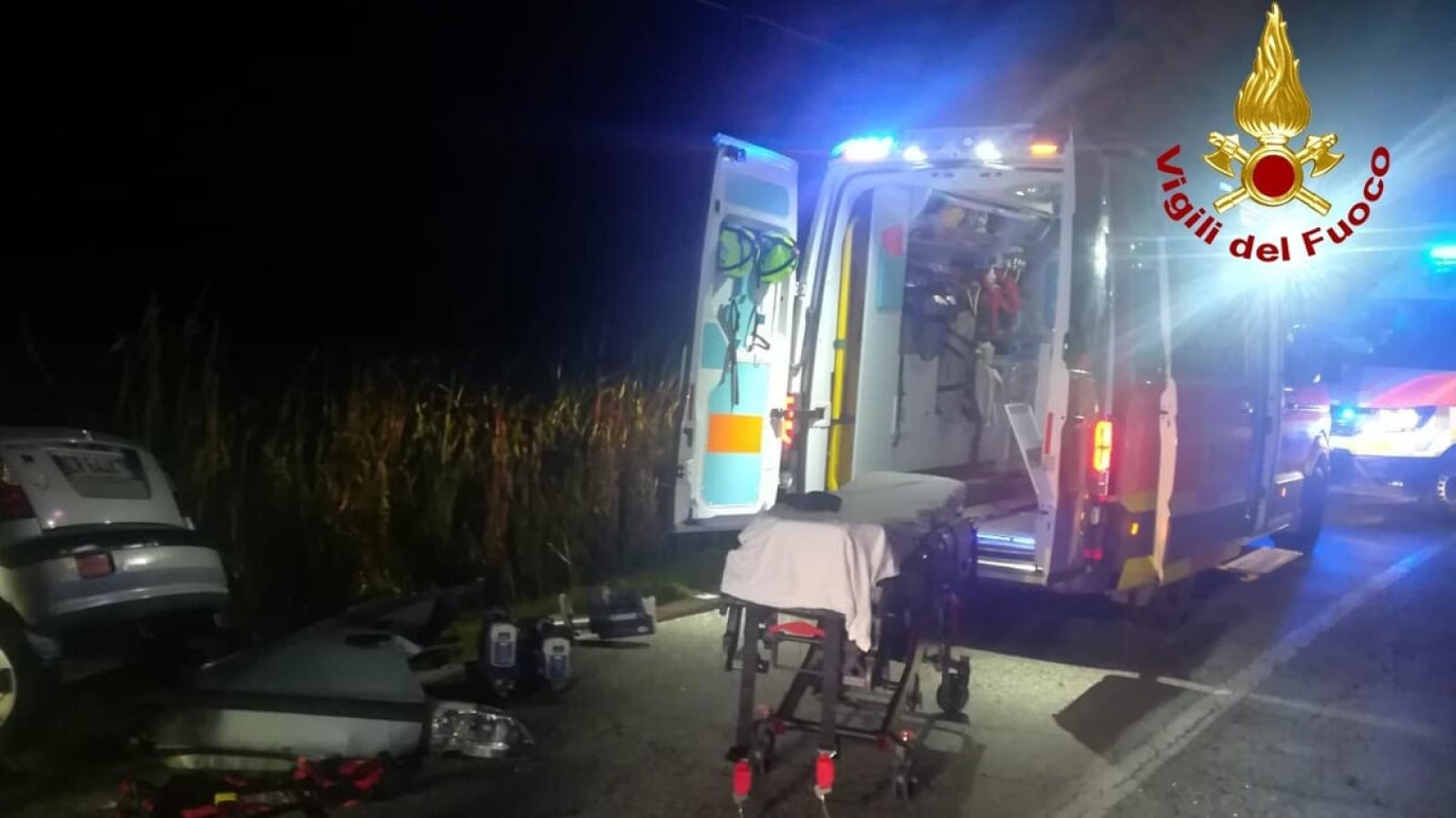 Cuoca in pensione muore nello schianto 