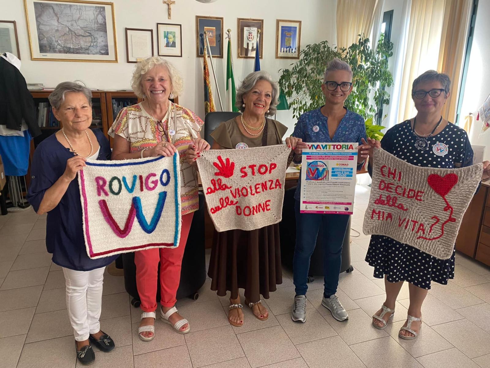 Violenza sulle donne: a Rovigo una raccolta fondi e un "flash mob"