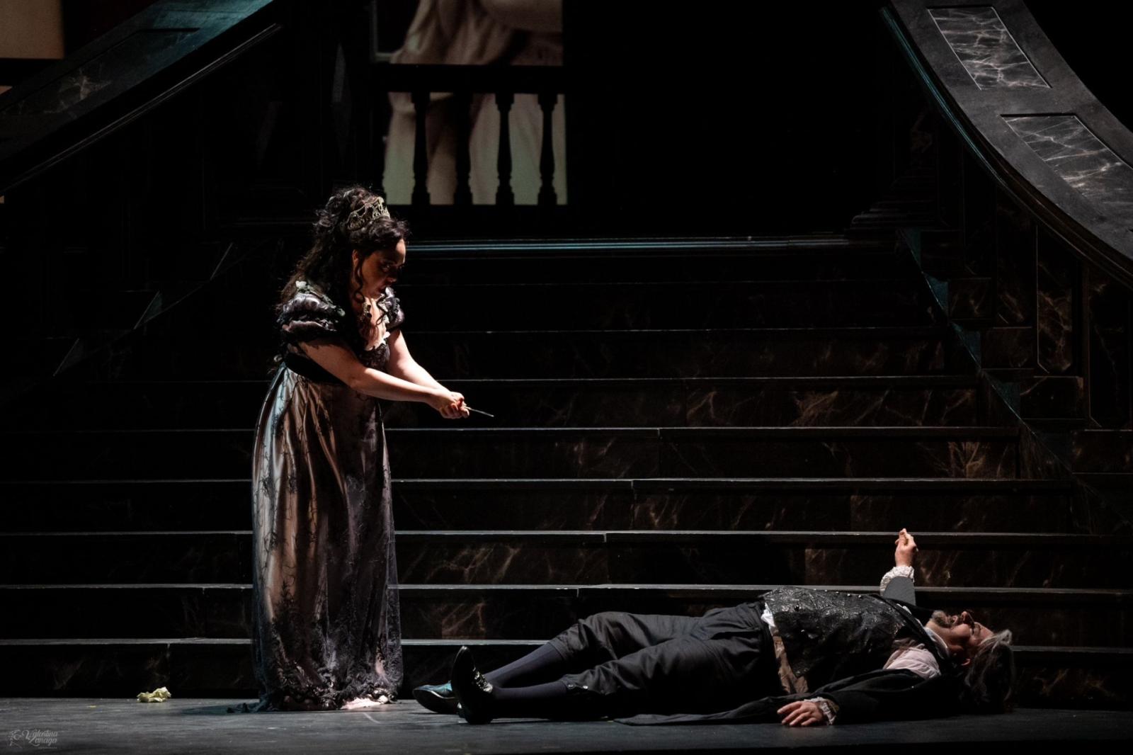 Una "Tosca" da applausi apre la stagione del Sociale