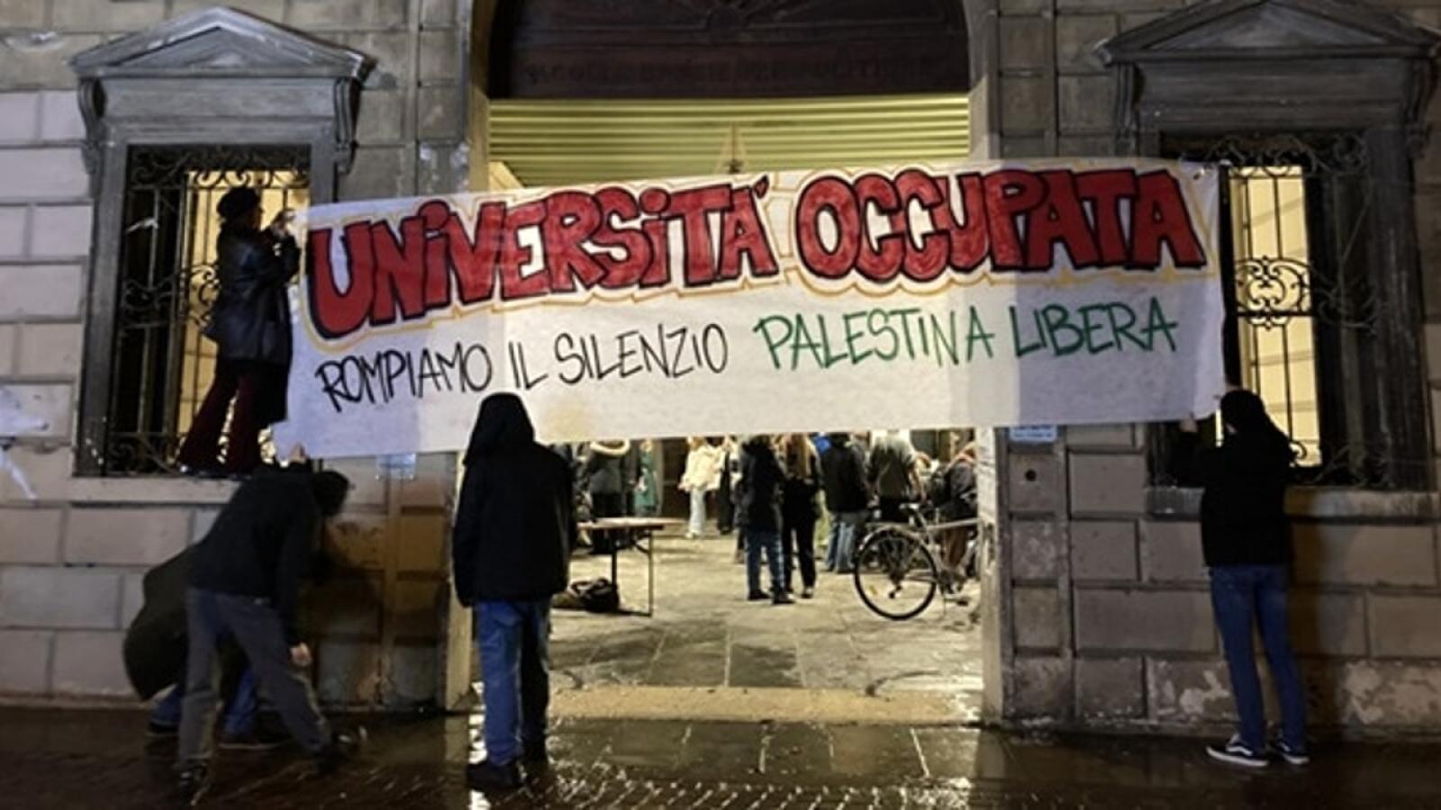 "Palestina libera": gli studenti occupano