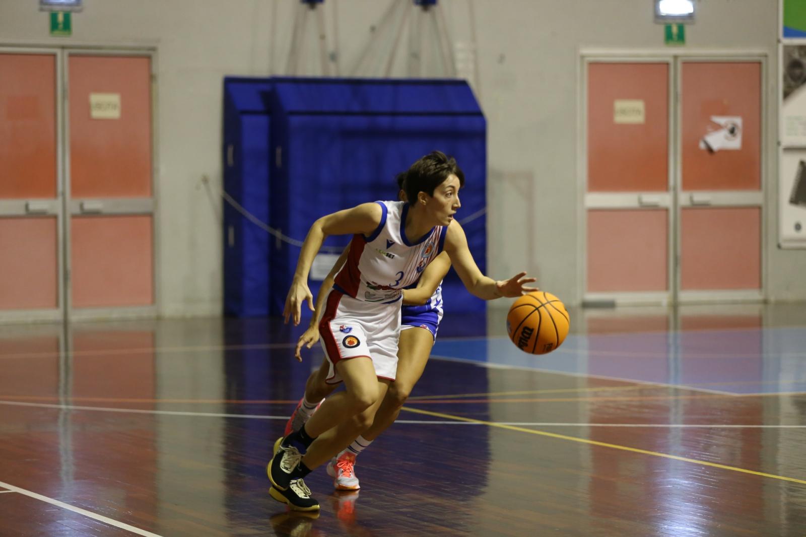 La Solmec Rhodigium Basket cade nel finale contro la Halley Thunder Matelica