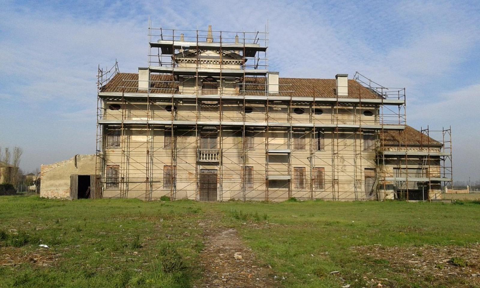 C'&egrave; una villa da salvare