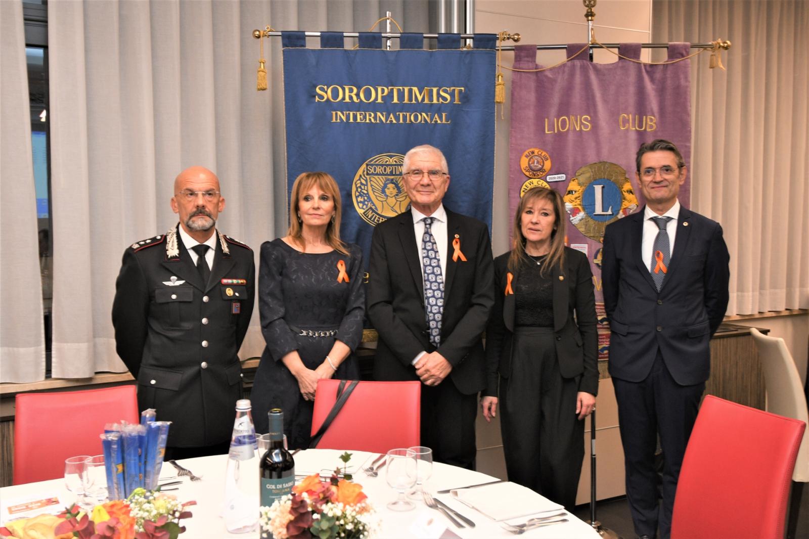 "Una stanza tutta per s&eacute;" per combattere la violenza contro le donne