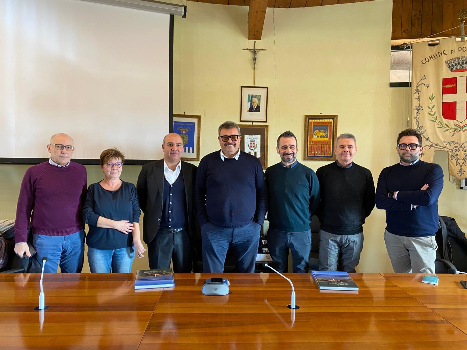 Un mega villaggio turistico al posto dell'ex centrale