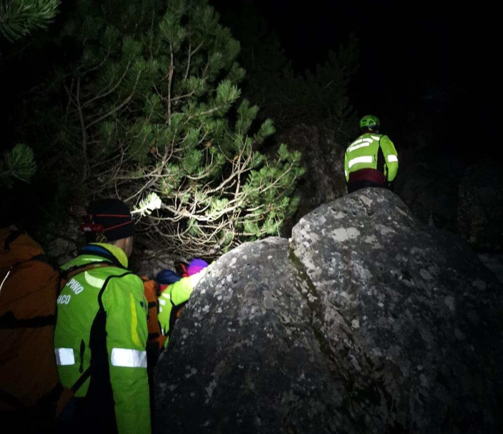 Si perdono nelle Alpi, salvati dal Soccorso Alpino