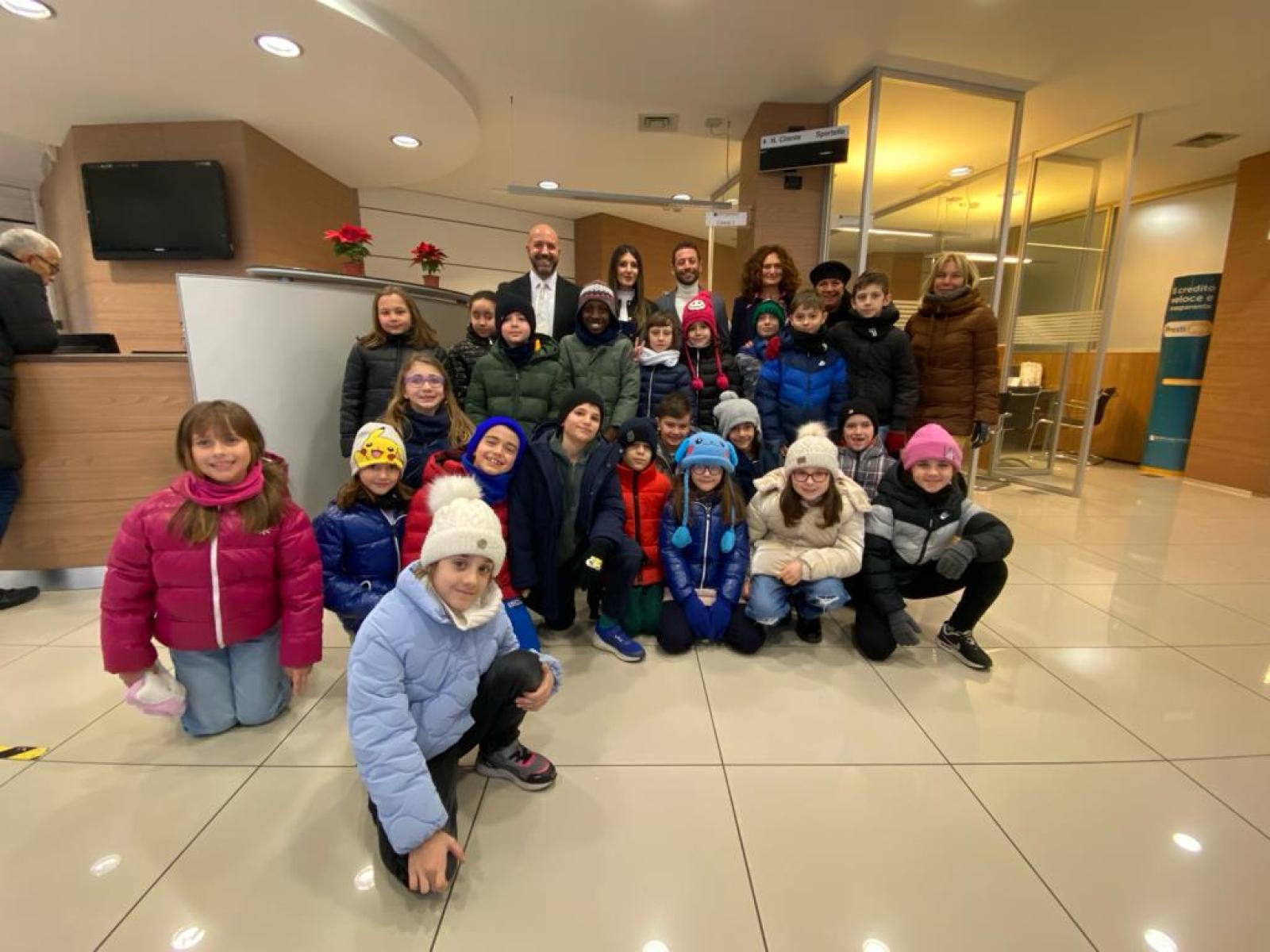 Gli Studenti  in visita alla filiale di Banca del Veneto Centrale 