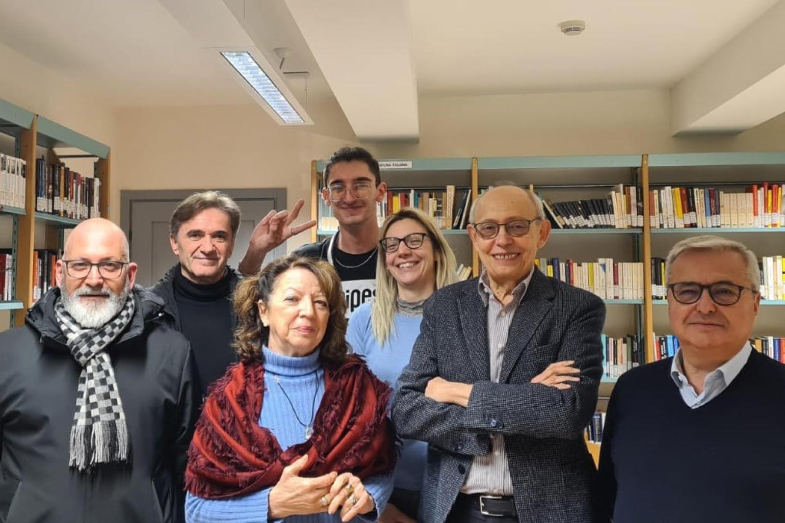 Sandro lascia la "sua" biblioteca