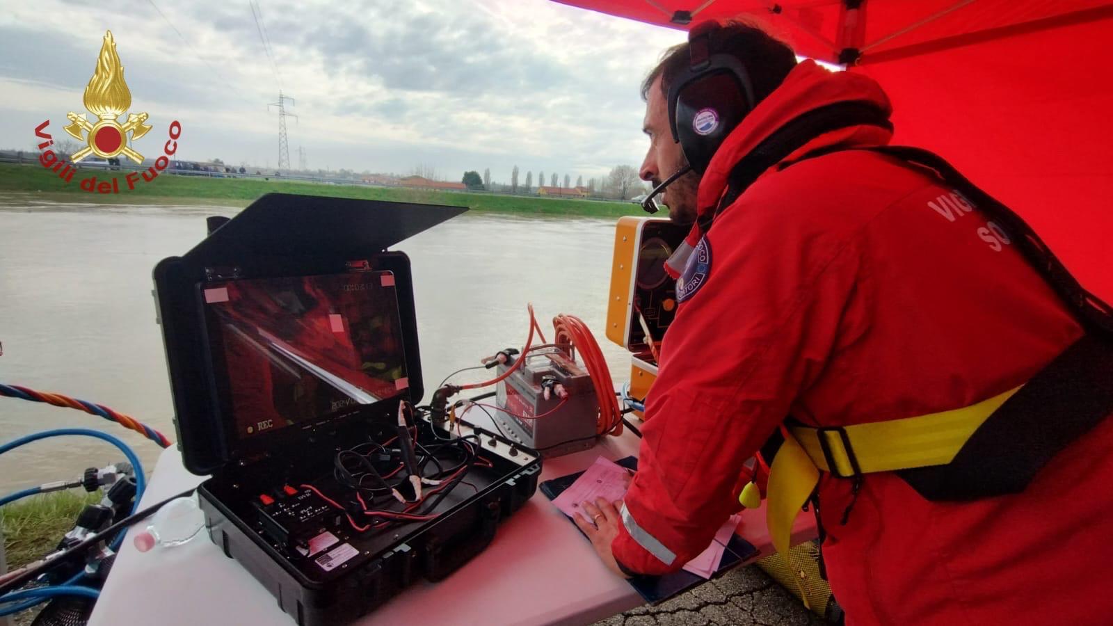 Uccisa a coltellate, recuperato il corpo dell'ex nel fiume