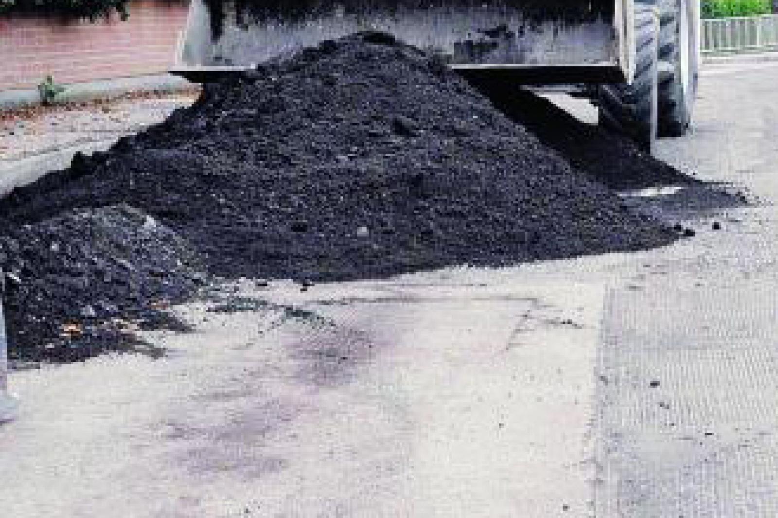 Cona, asfaltature in centro e frazioni